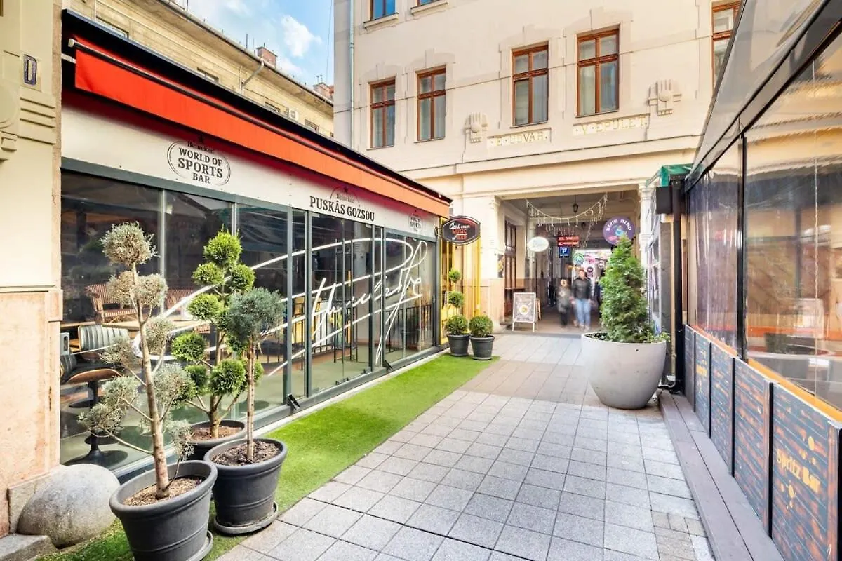 Ultra Central Studio Budapeszt