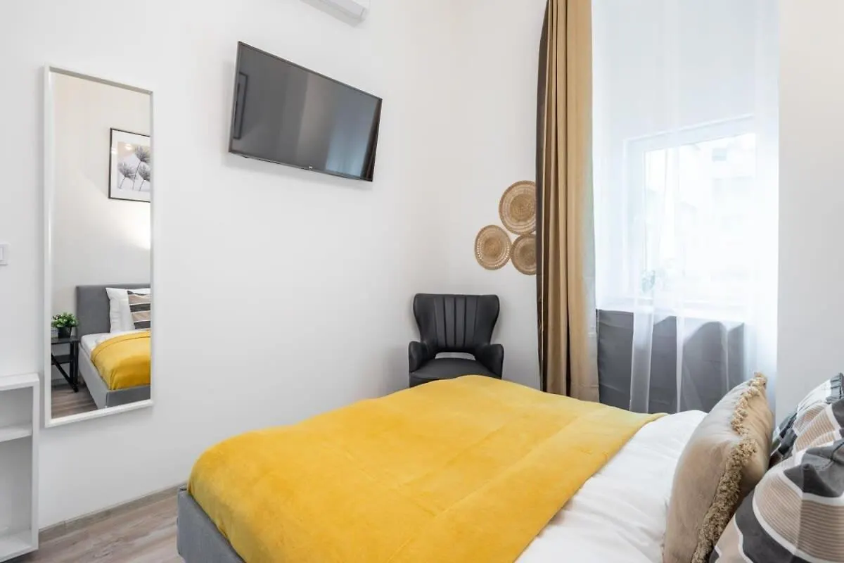 Ultra Central Studio Budapest Apartment
